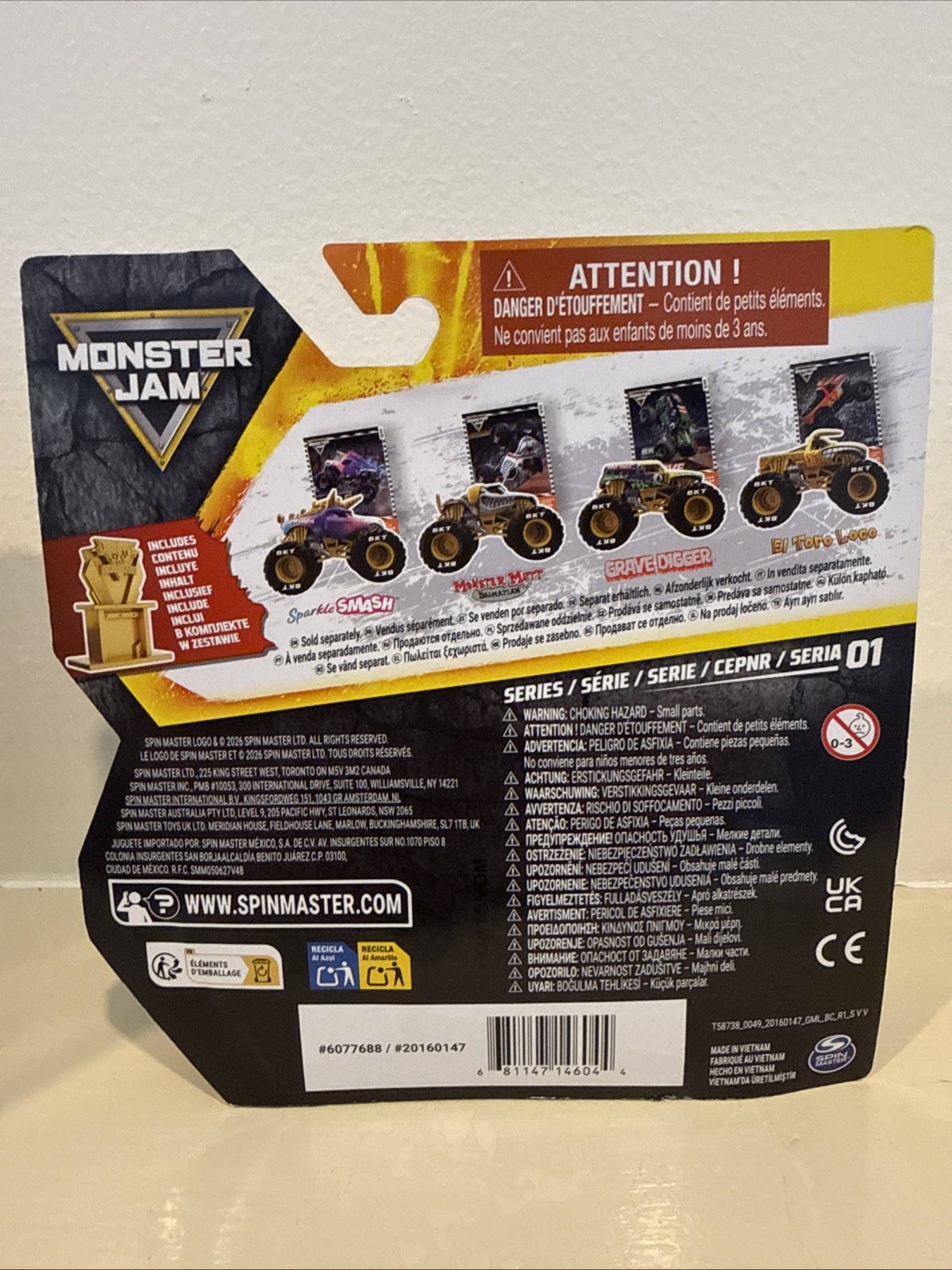 SPIN MASTER MONSTER JAM GOLD TROPHY CARD SERIES MONSTER MUTT SERIES 01 NEW 2026