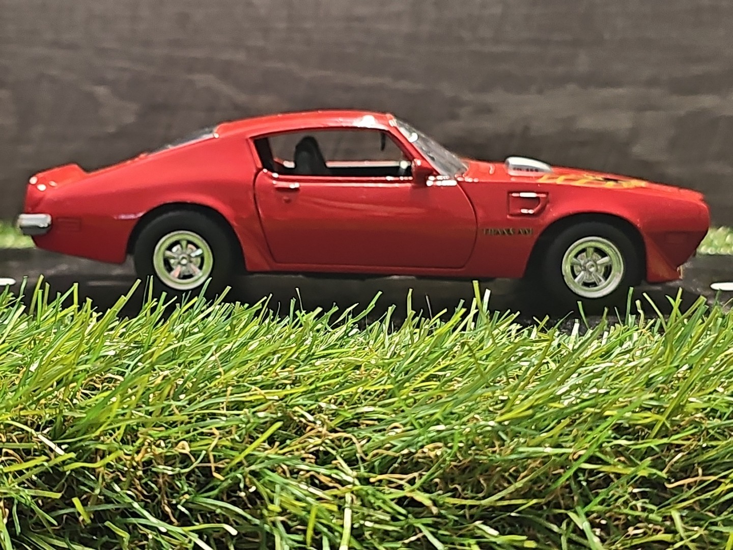 Motor Max American Graffiti 1973 Pontiac Firebird Trans Am 1:24 Scale Diecast