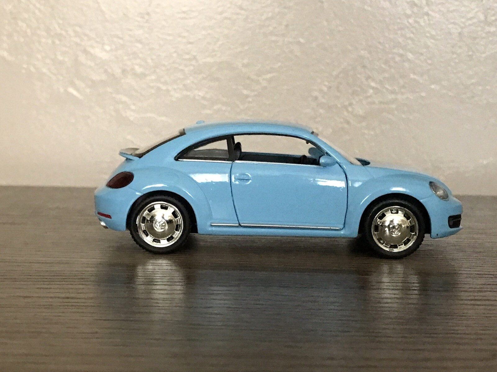 VOLKSWAGEN NEW BEETLE (A5) CAR RARE AQUA BLUE VW ~1/36 DIECAST COLLECTORS MODEL