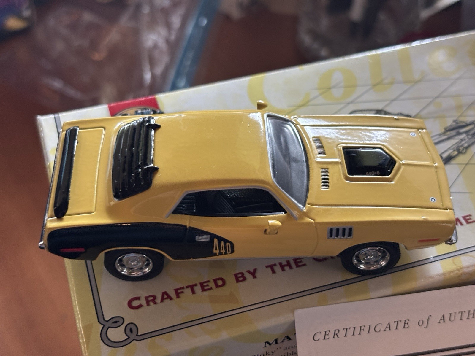 Matchbox 1971 Plymouth Cuda 440 6-Pack Mopar Muscle Car YMC02-M 1:43 Yellow