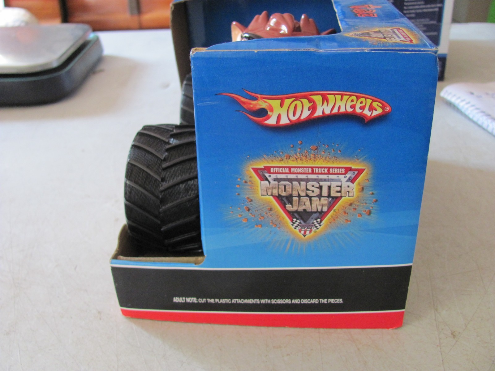 Hot Wheels Mattel Taz Montster Jam. 2008