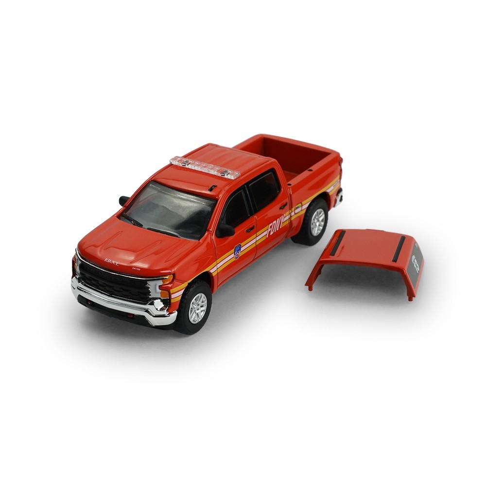 2023 Chevrolet Silverado – FDNY Diecast 1:64 Scale Model – Greenlight 67070E