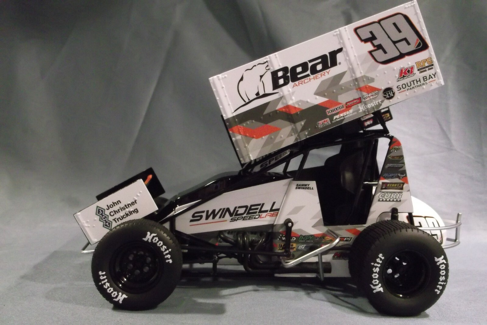 SAMMY SWINDELL #39 SPEEDLAB BEAR ARCHER RACING 1:18 ACME SPRINT CAR GMP A1809512