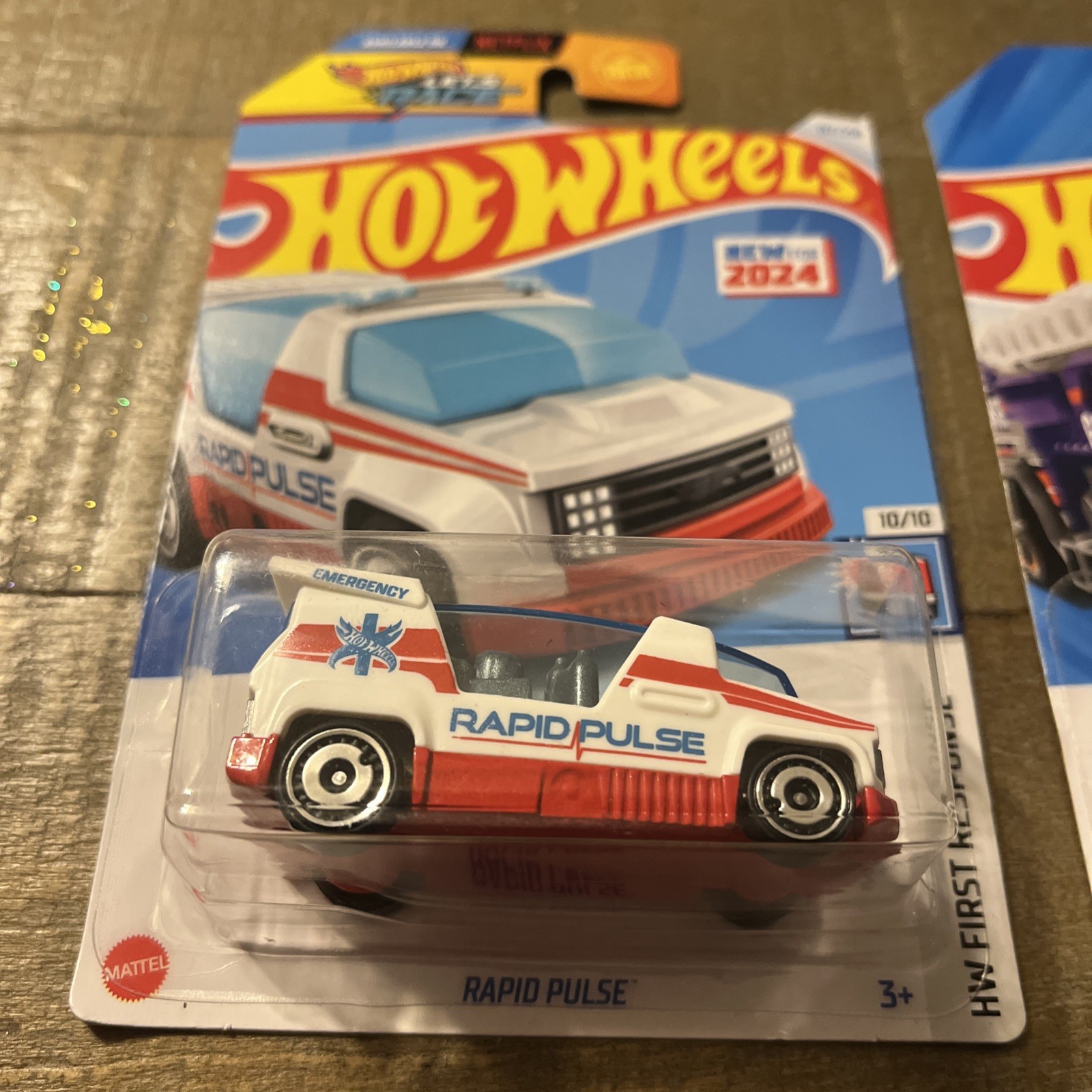 Hot Wheels HW First Response Rapid Pulse White Lot Of 2 Purple 5 Alarm New