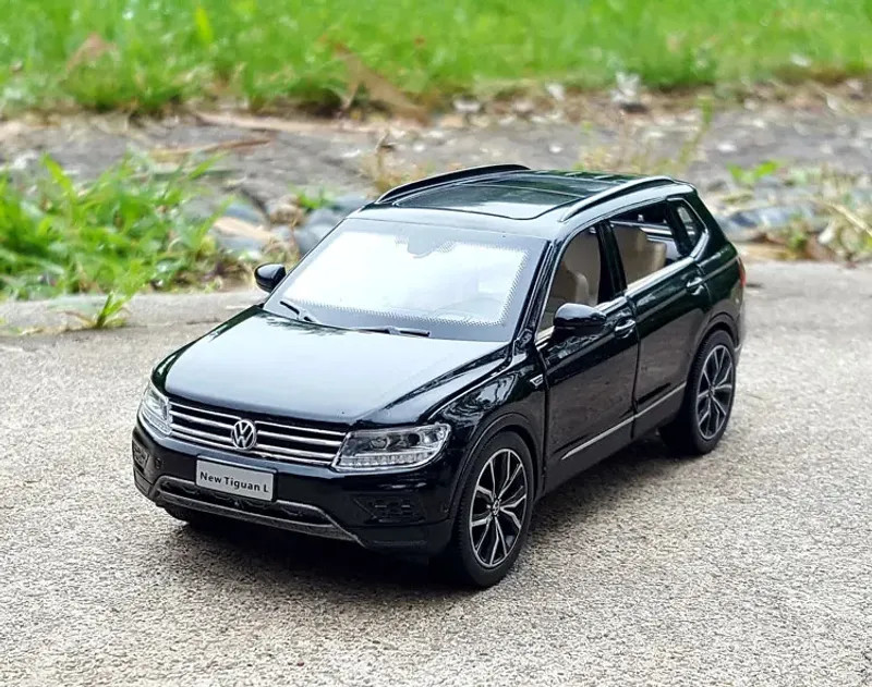 1:32 Volkswagen Tiguan SUV Alloy Diecast Car Model Sound Light Kid’s Toy Gift