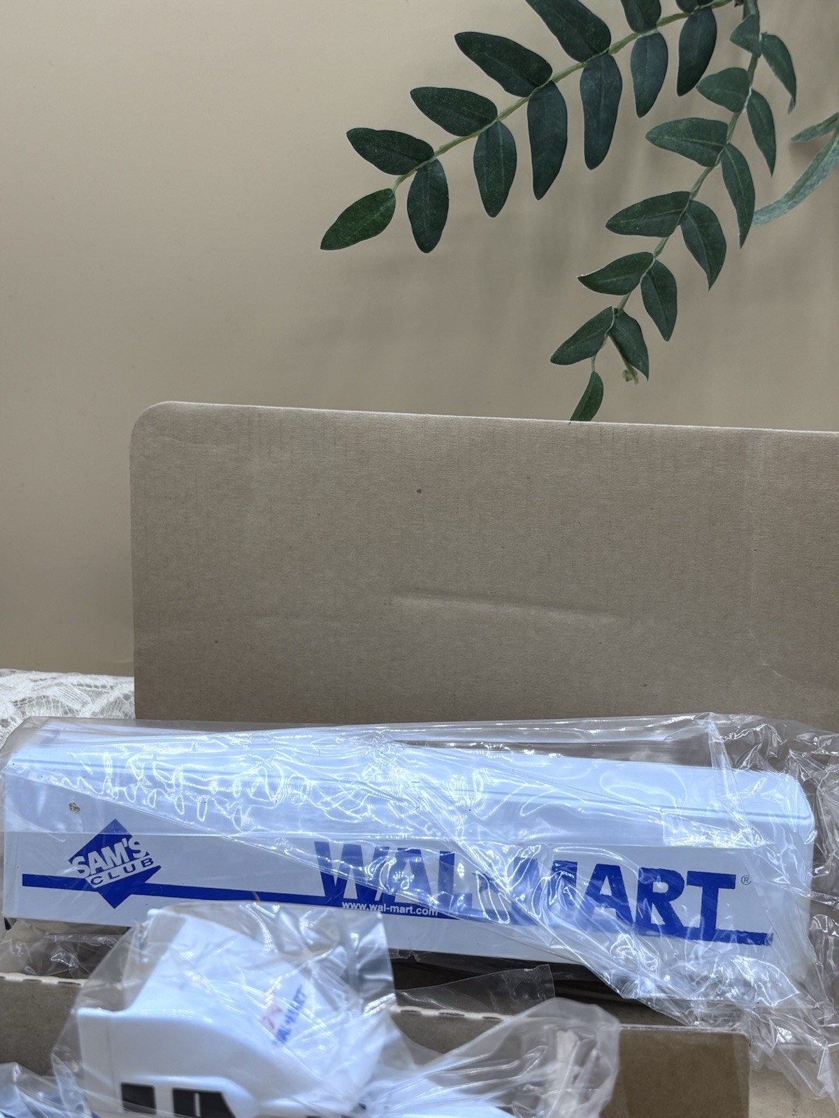 Walmart Sam’s Club ERTL 1/64th Tractor Trailer 1998 Die-Cast Model Brand New