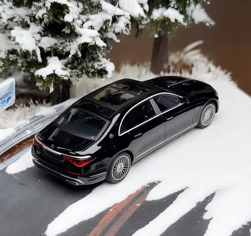 MINIGT 1:64 Black Maybach S680 Luxury Sedan Sports Model Diecast Metal Car