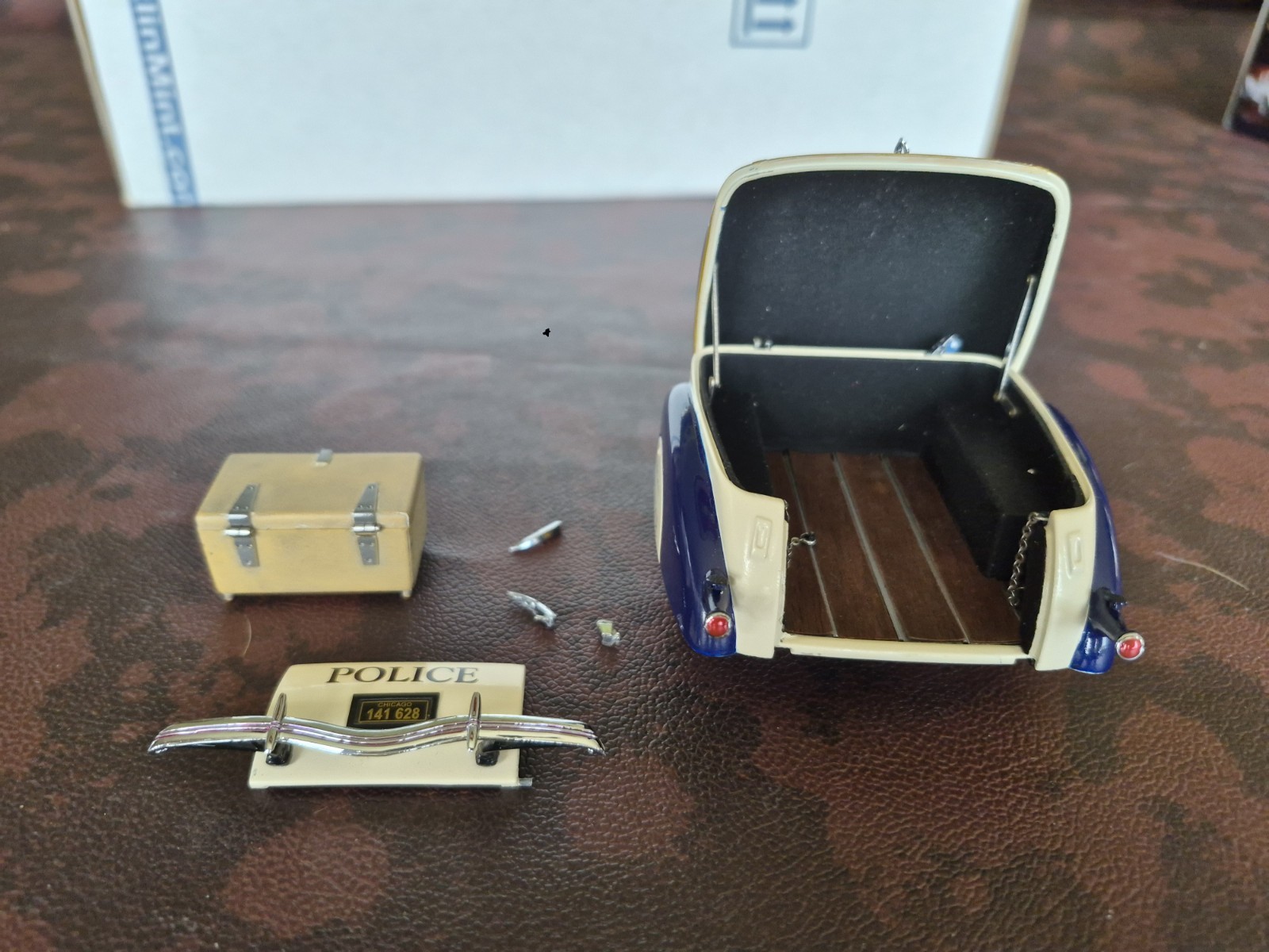 Franklin Mint 1933 Ford Tudor Police Car with Trailer & Paperwork Read Descrip.