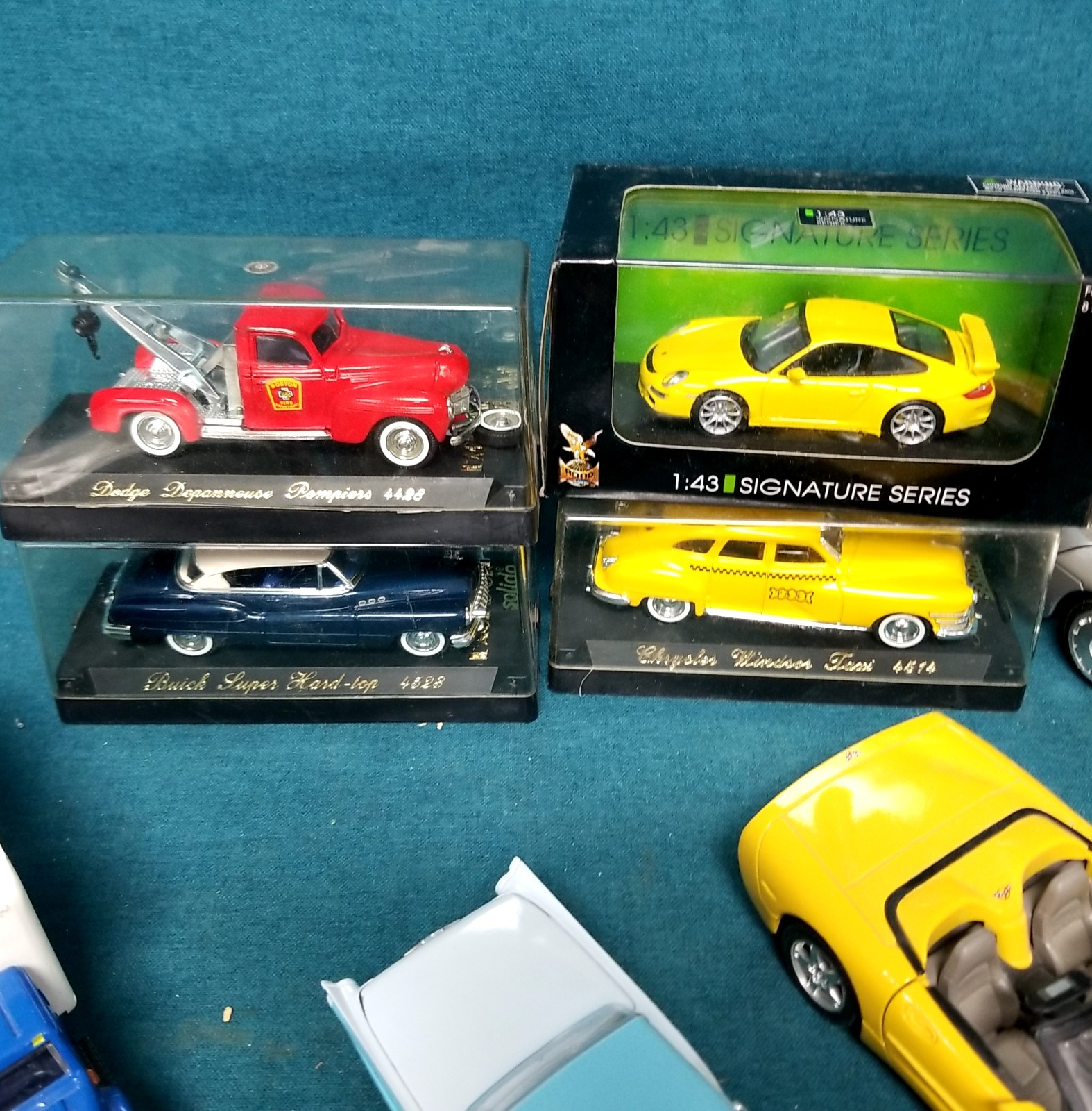 Mixed Size Huge Collectible Lot of Die cast Model Cars Muscle VTG Mix Condition