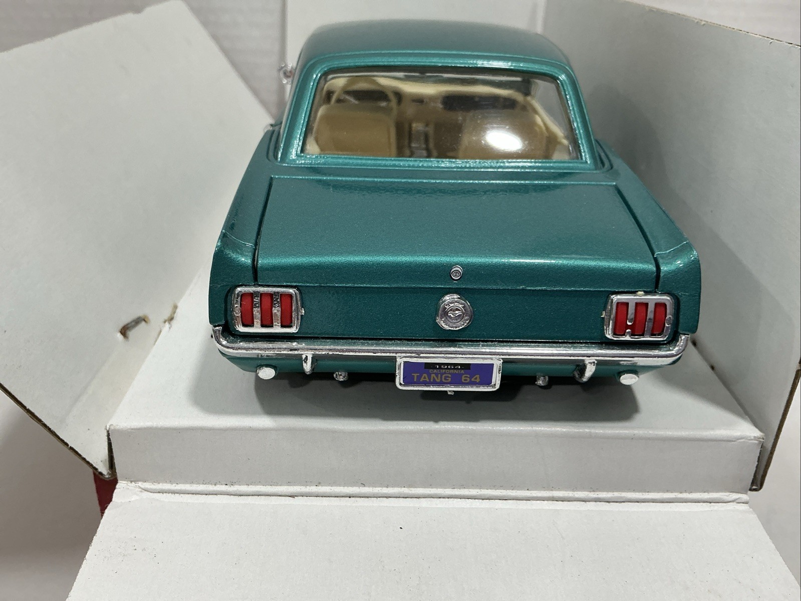 MIRA GOLDEN LINE 1964 1/2 FORD MUSTANG Hardtop 1:18 Scale blue Green ￼