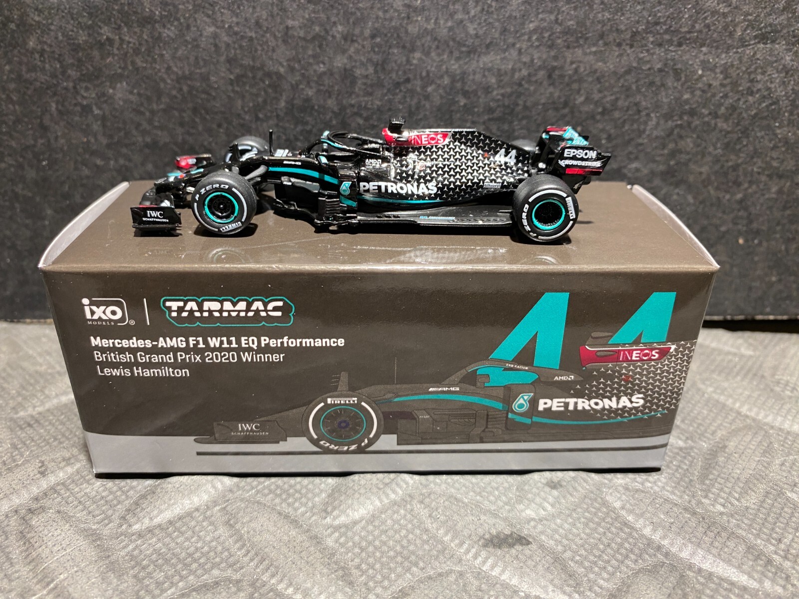 1/64 IXO TARMAC #44 MERCEDES-AMG F1 W11 EQ BRITISH GP 20 WINNER LEWIS HAMILTON