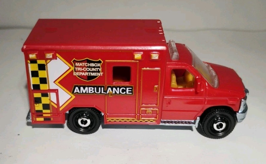 Matchbox 2009 Ford e-350 Ambulance..LOOSE