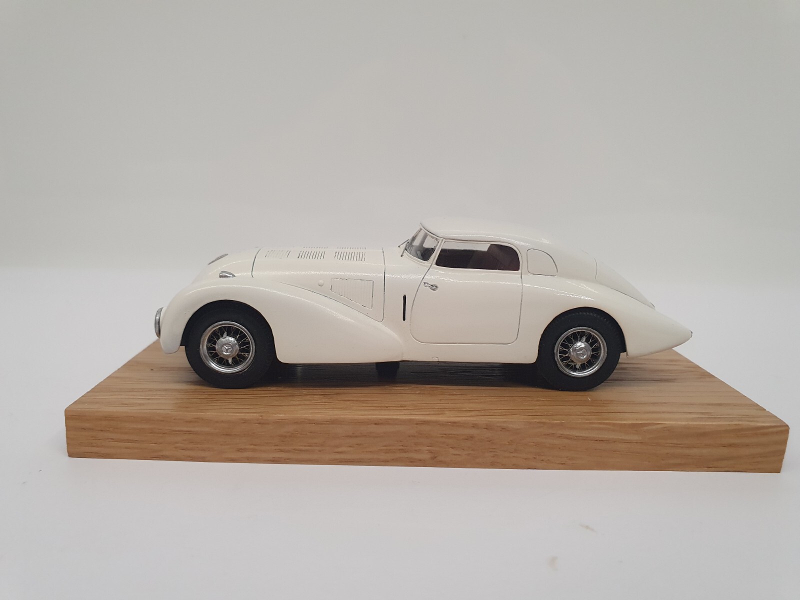 1/43 SUPER RARE MERCEDES-BENZ 540K STROMLINIEN COUPE DUNLOP 1938 KHERSON MODELS