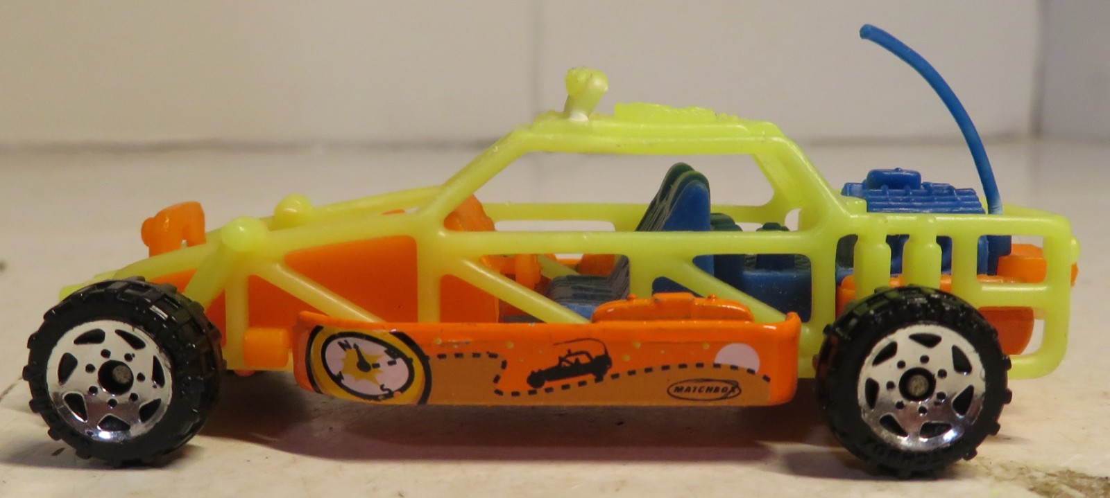 Matchbox Dune Buggy 1998 1:61 Die Cast & Plastic Fluorescent Orange Yellow Rail