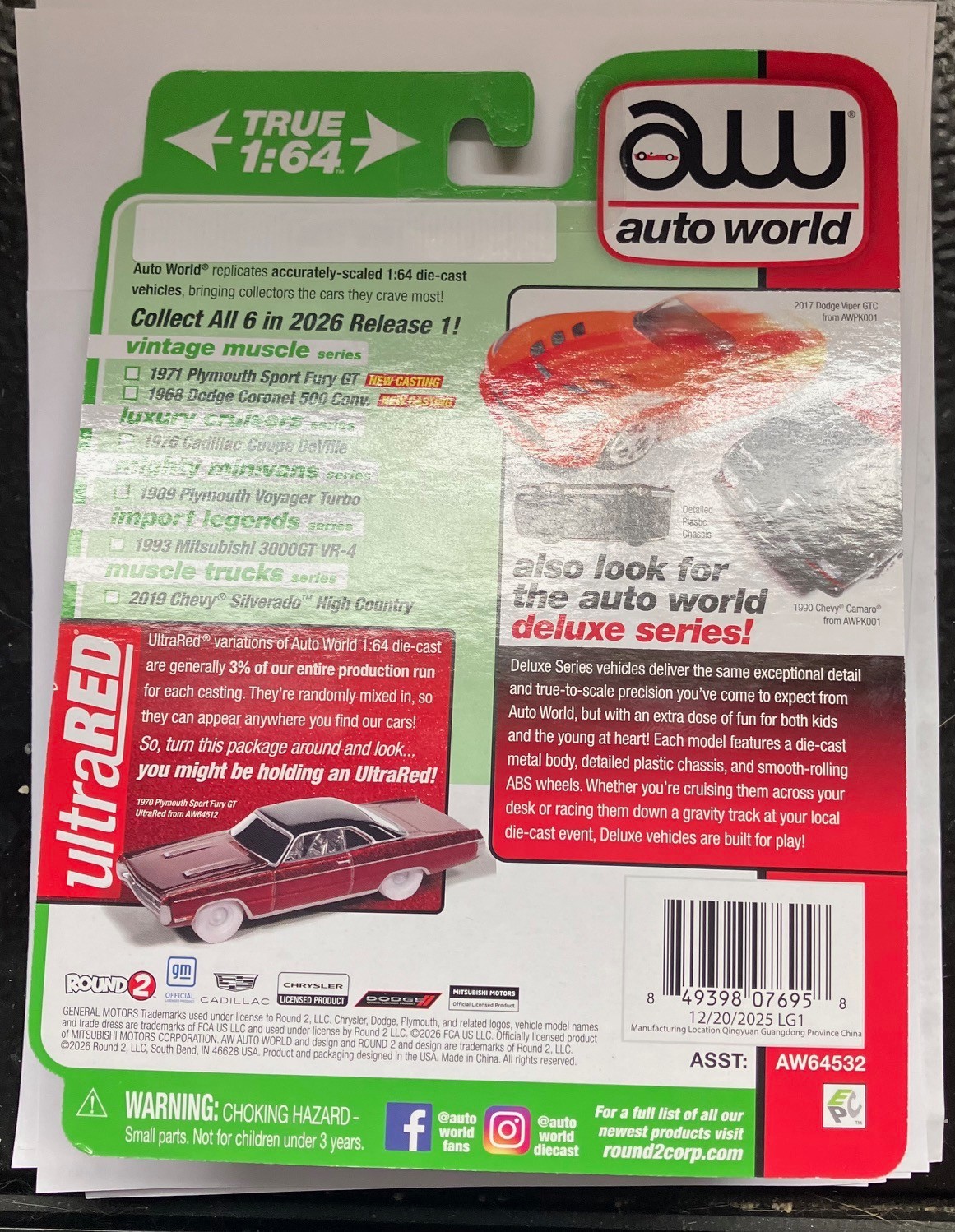Auto World 2019 Chevy Silverado High Country Muscle Trucks 1:64 Ultra Red Chase