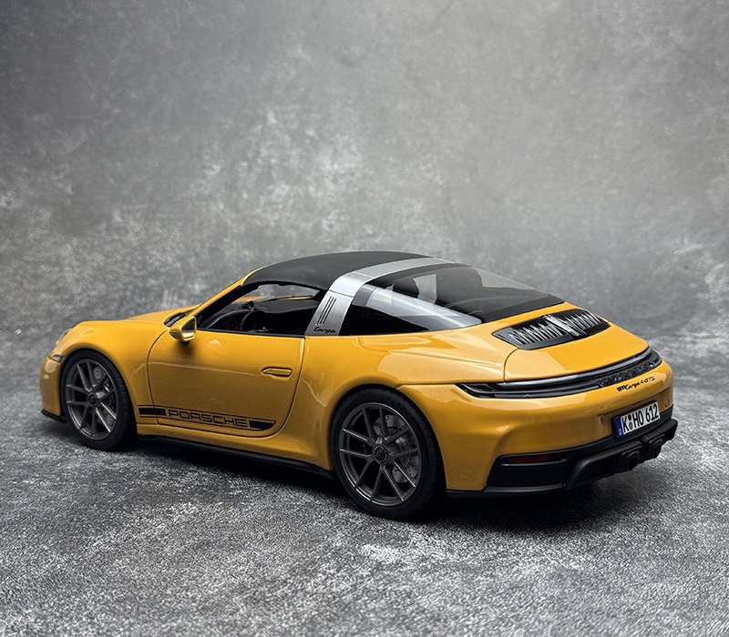 2025 Porsche 911 964 CARRERA 4 GTS NOREV 1:18 alloy full open car model