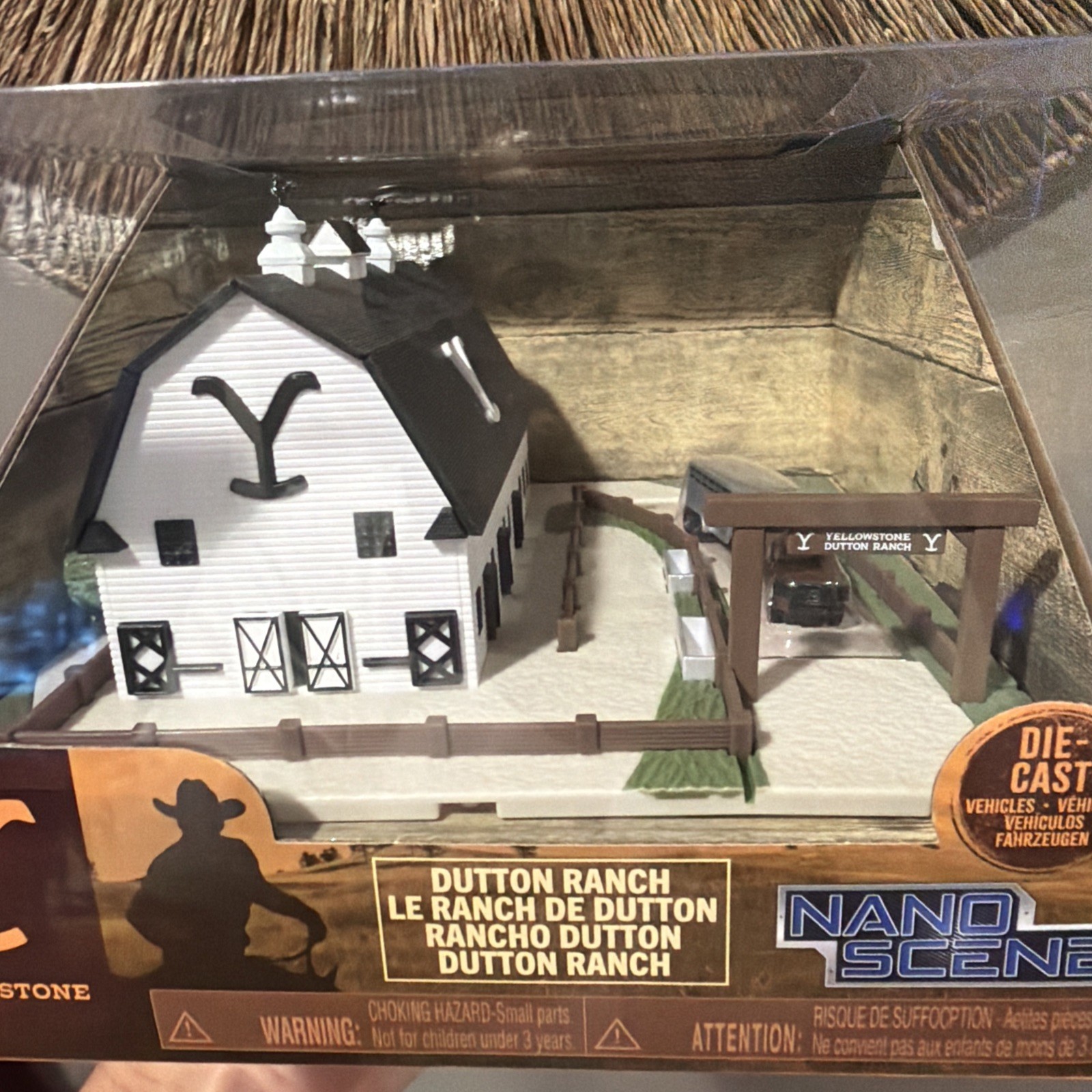 🐴Yellowstone Dutton🌟Ranch Mini Version With Truck Trailer Hollywood Classic