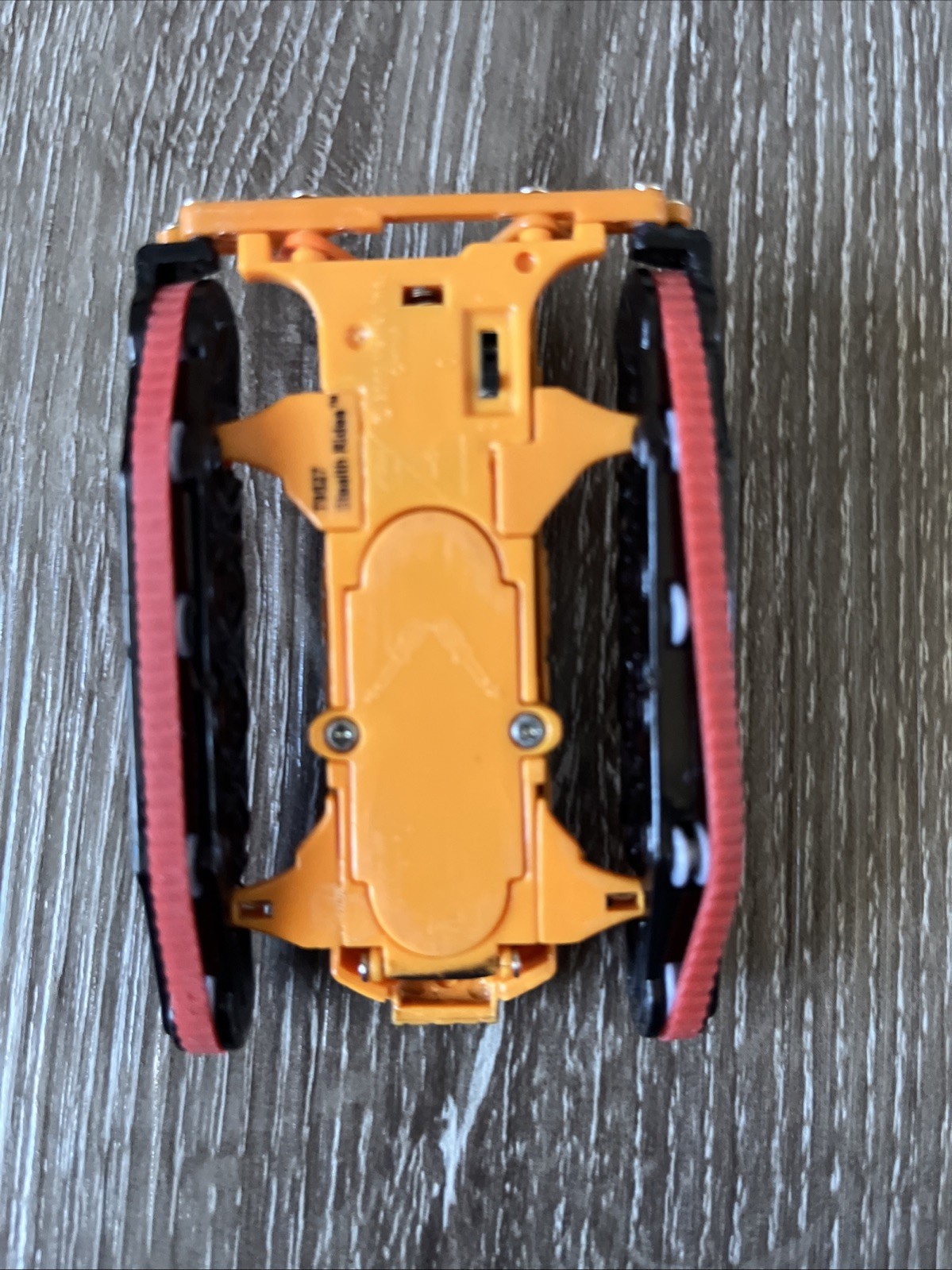 Mattel T9529 2010 Hot Wheels RC Stealth Rides Power Tread Tank Not Tested