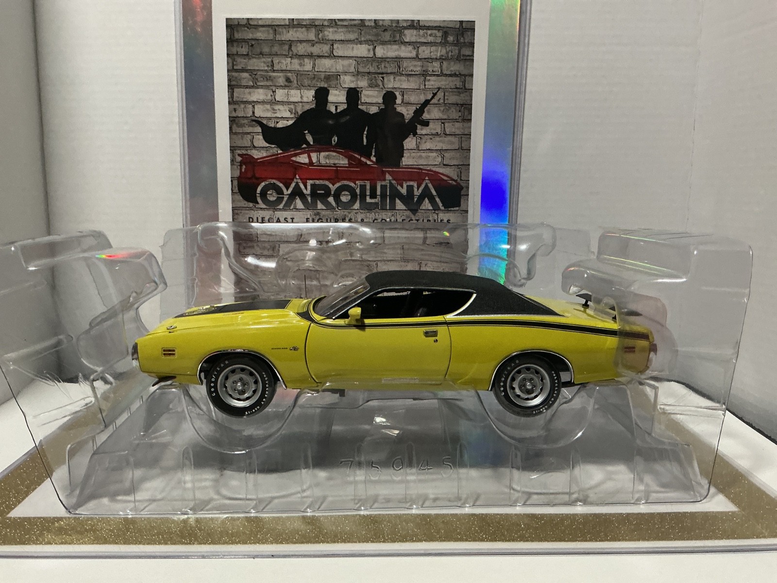 1:18 MATCO TOOLS 1971 DODGE SUPER BEE YELLOW ON BLACK