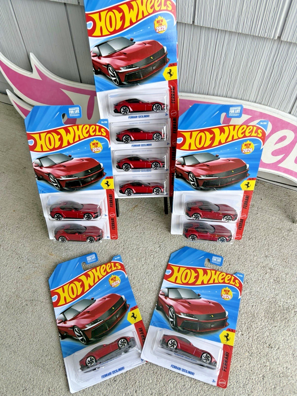 Hot Wheels Ferrari HUGE LOT OF 64 – F40 BLACK / DINO / 12 CILINDRI – FERRARI