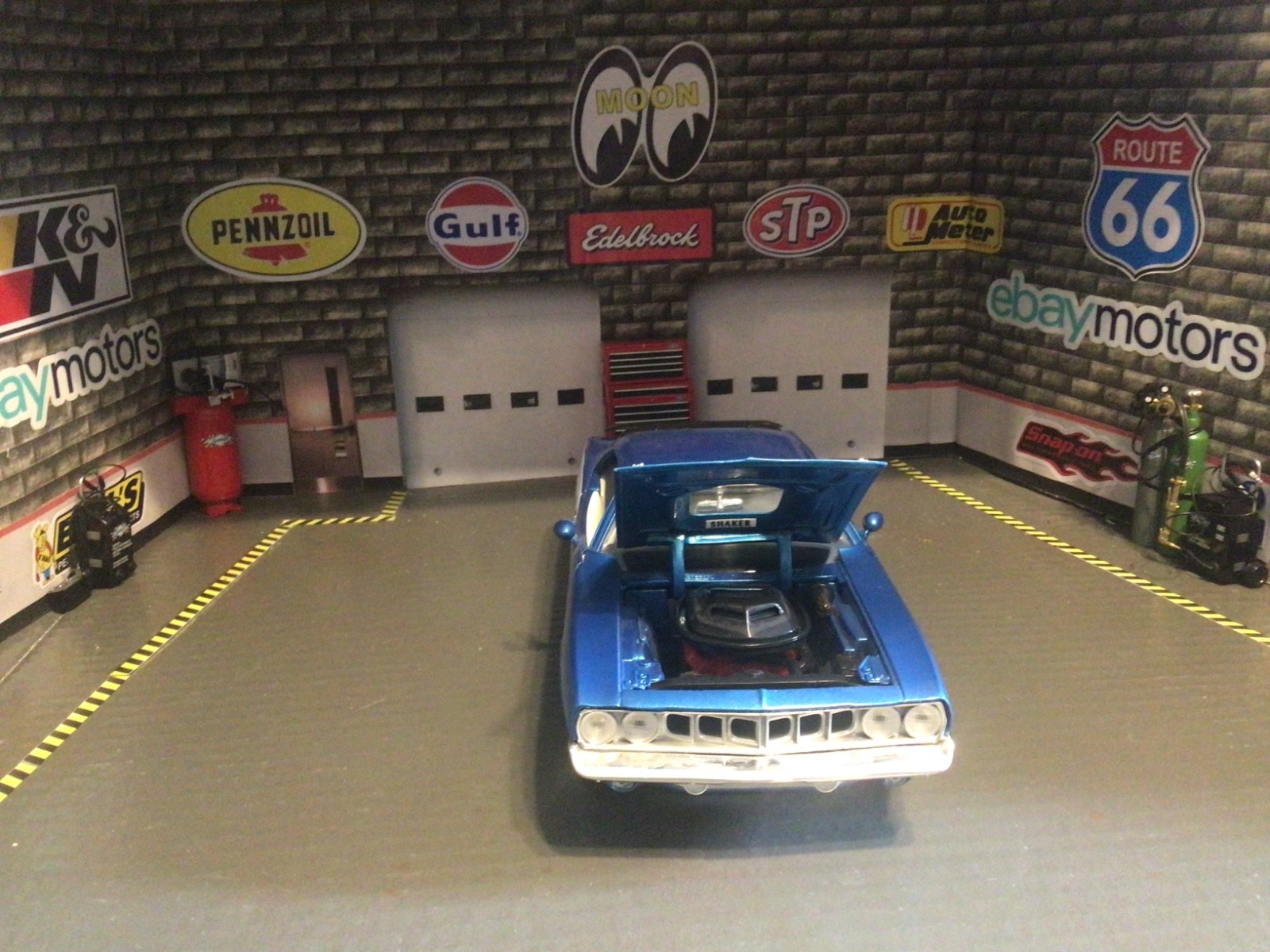 Ertl Supercars 1971 Plymouth Cuda – 340 – 1/18th Scale Die-Cast