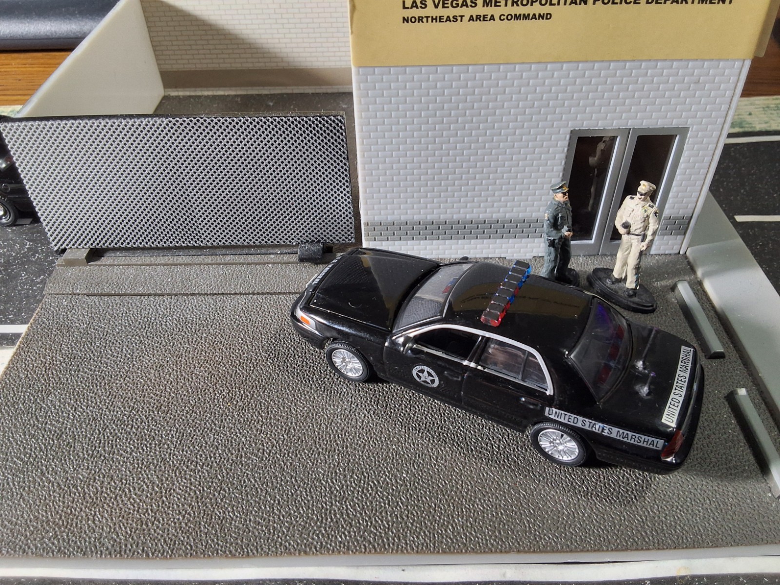 Greenlight Police Ford Crown VIC UNITED STATES MARSHAL Custom unit ONE OF A KIND