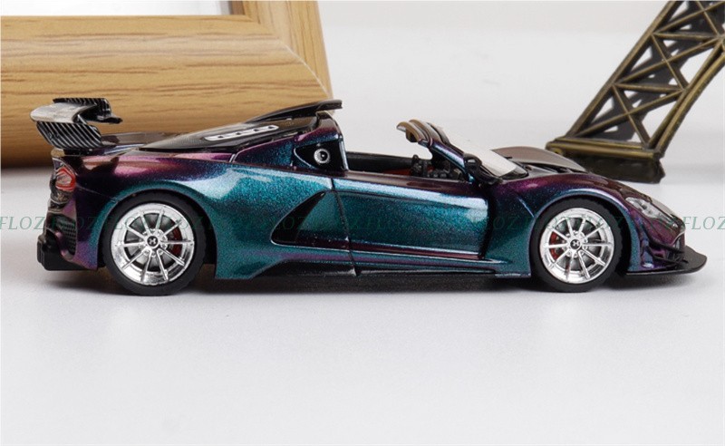 1:64 Rhino Model Hennessey Venom F5 LTD 499PCS color-changing purple w/ Figure