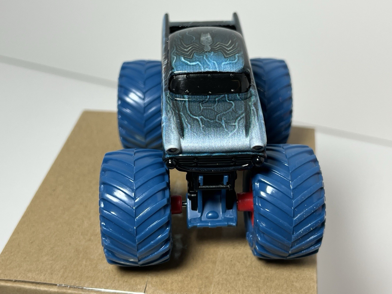 Monster Jam Marvel Super Heroes Target Excl Venom Truck New