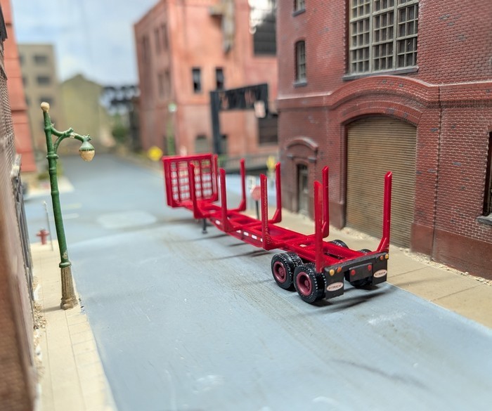 1/87 HO Scale Custom Built 42′ Log Trailer. 3D Printed Resin Model.