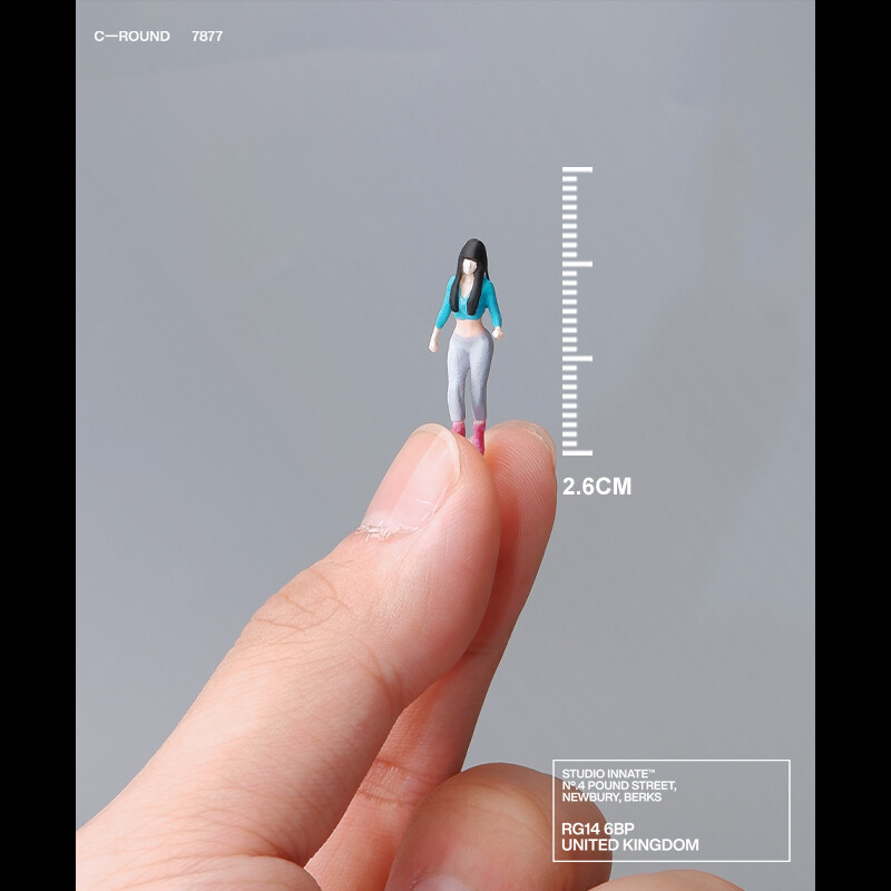 1/64 Skating Girl Finished Miniature Resin Figure Model For Cars Vehicles Toys
