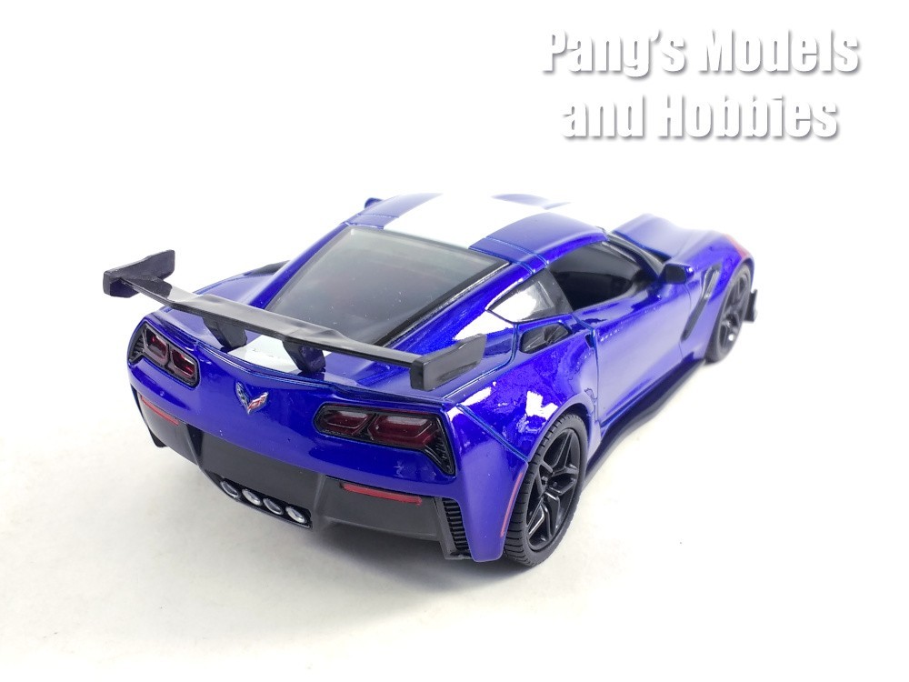 2019 Chevrolet Corvette C7 ZR1 1/24 Scale Diecast Model by Showcasts – BLUE