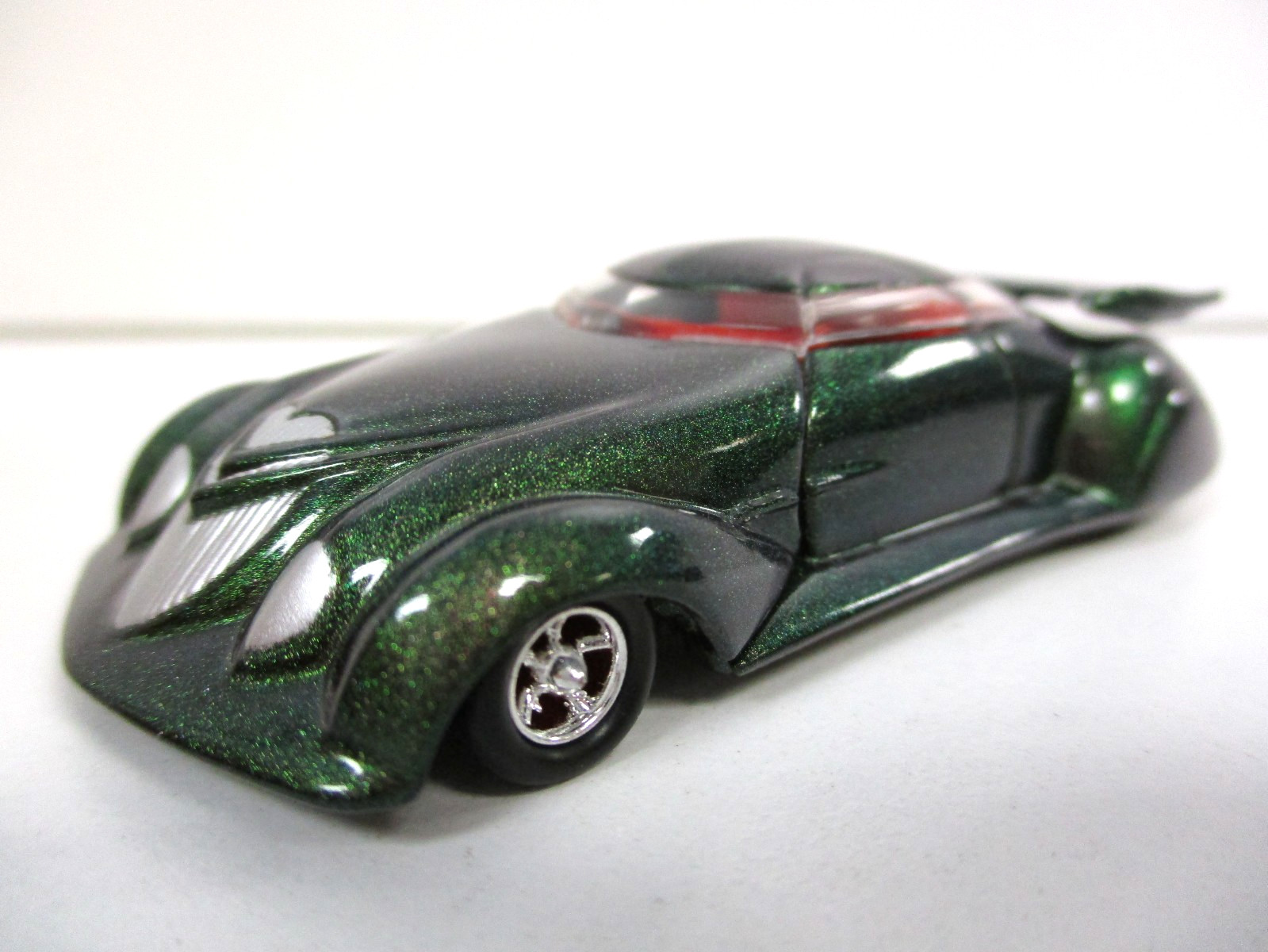HOT WHEELS – RAREFLOW – CUSTOM 1933 CHRYSLER AIRFLOW – REAL RIDERS – 1/64