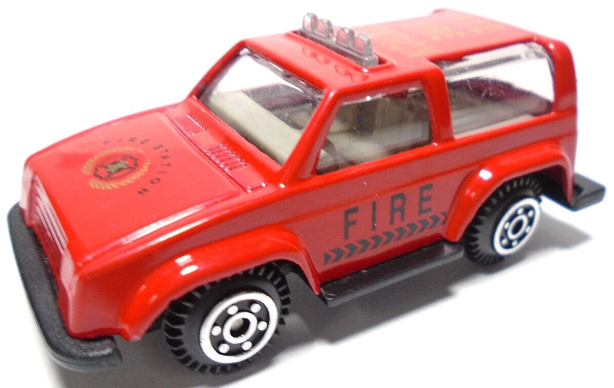 UNBRANDED #112 FIRE STATION 8009 RED 1:64 DIECAST 2 5/8″ TRUCK W/ GOLD – CHINA