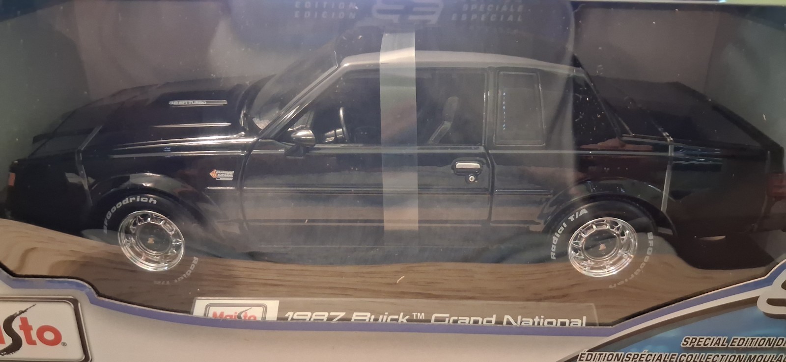 MAISTO 1987 BUICK GRAND NATIONAL 1/18 DIECAST MODEL CAR BLACK NEW 31479