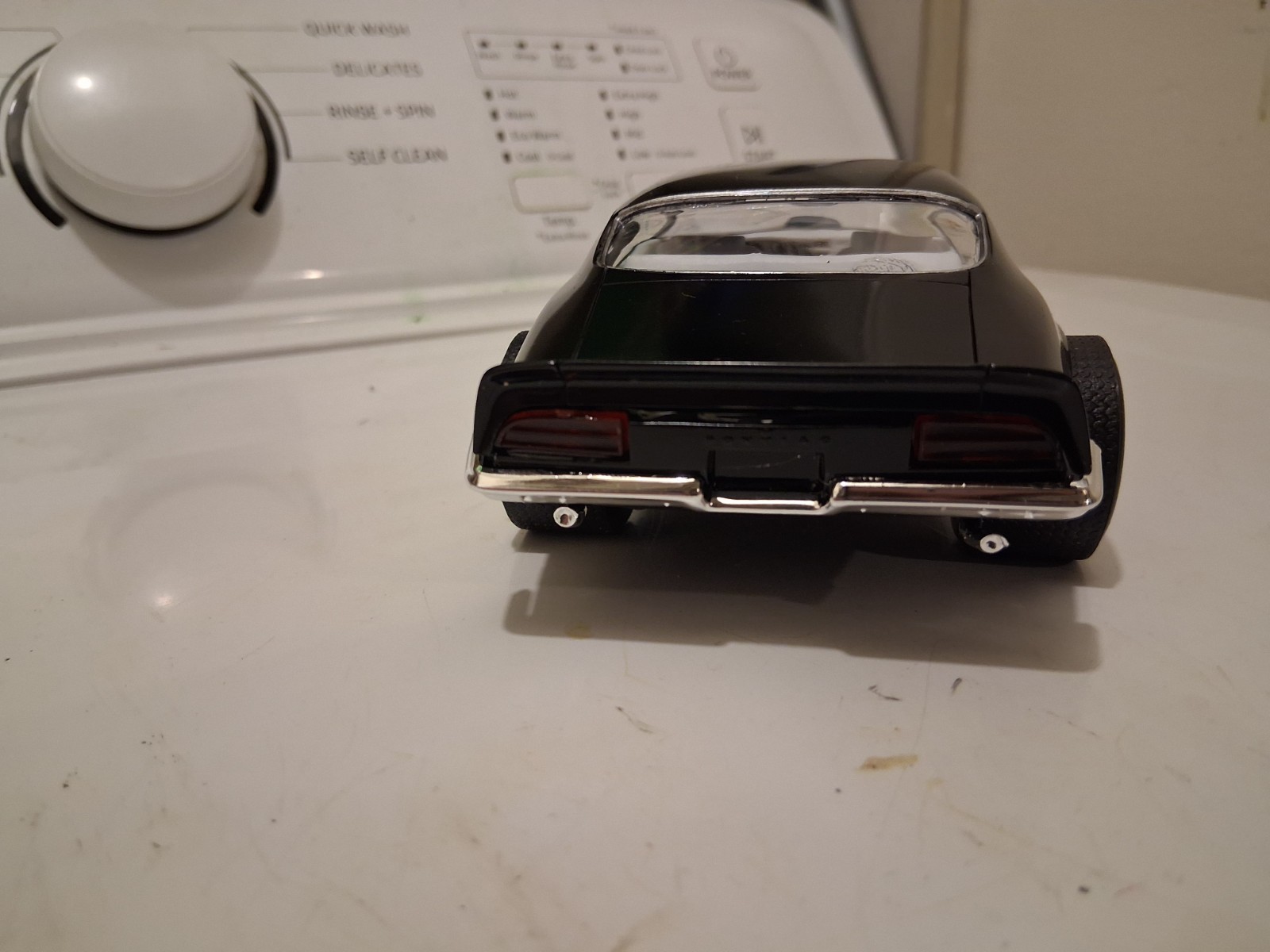 Revell 1:24 Pontiac Firebird Trans Am Black Plastic Model Car Opening Hood