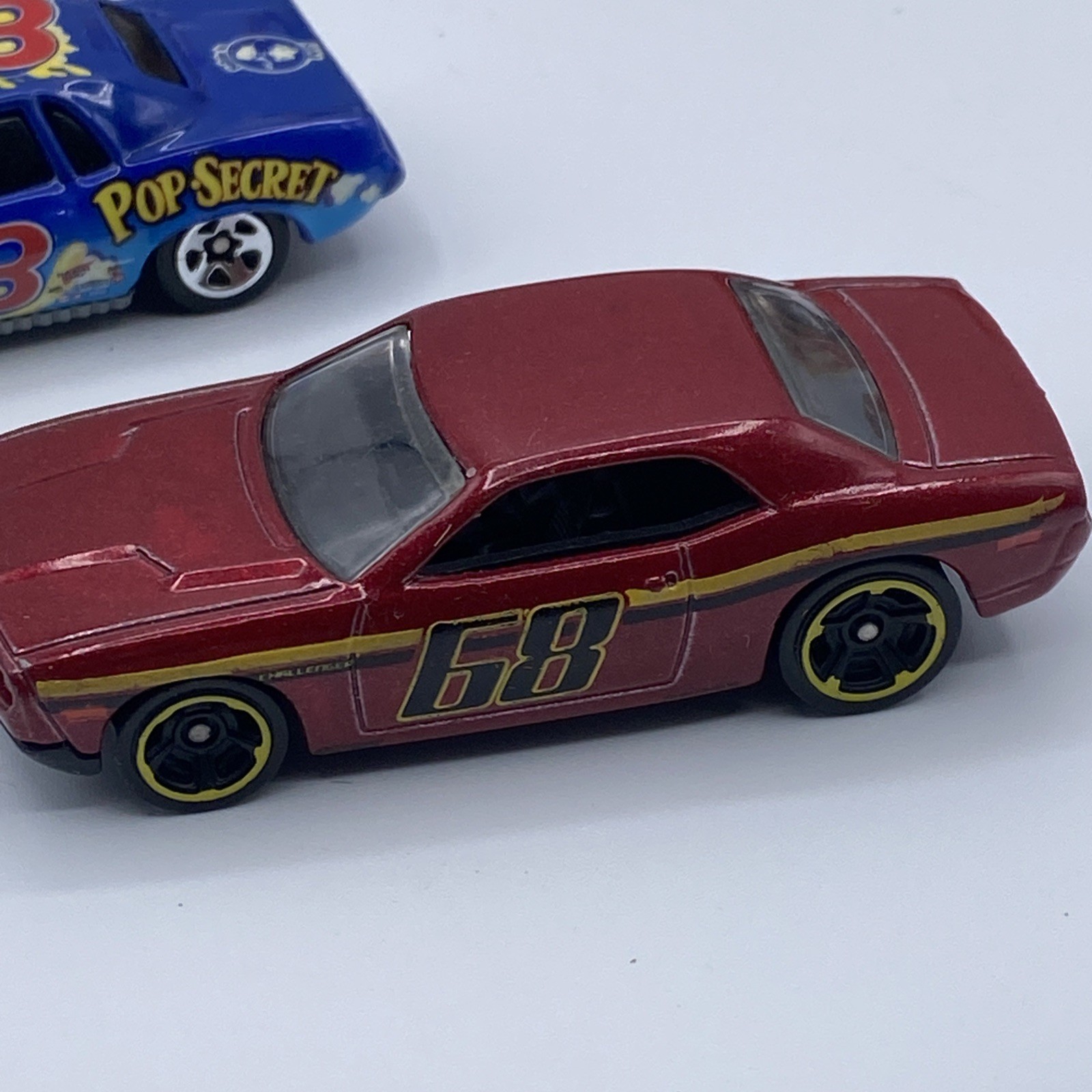 Hot Wheels Diecast Motor Max Mechanic Shop Bone Shaker 1989 Batmobile