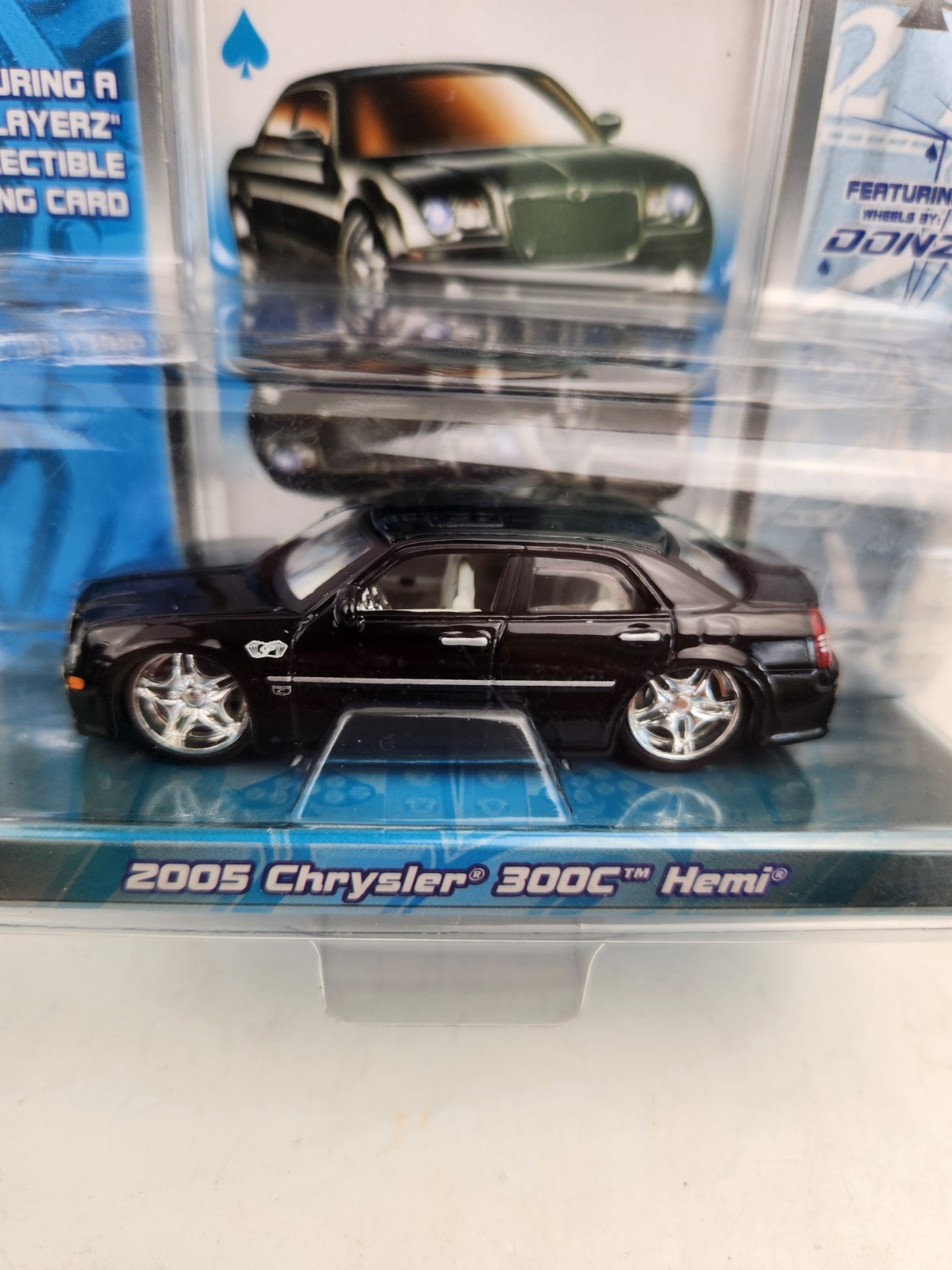 Maisto 2005 Chrysler 300C HEMI Playerz Luxury Style Diecast Car Vtg 2004