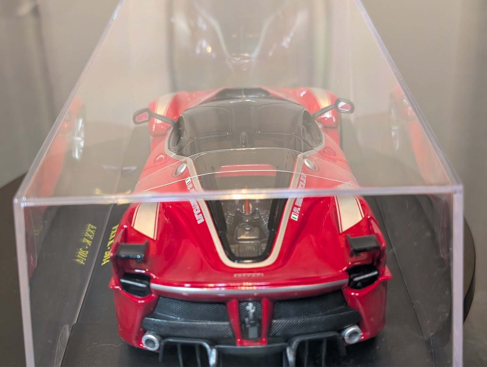 DeAgostini Ferrari FXX K 2014 Red 1/24 Diecast Model Car Display Case Used JP