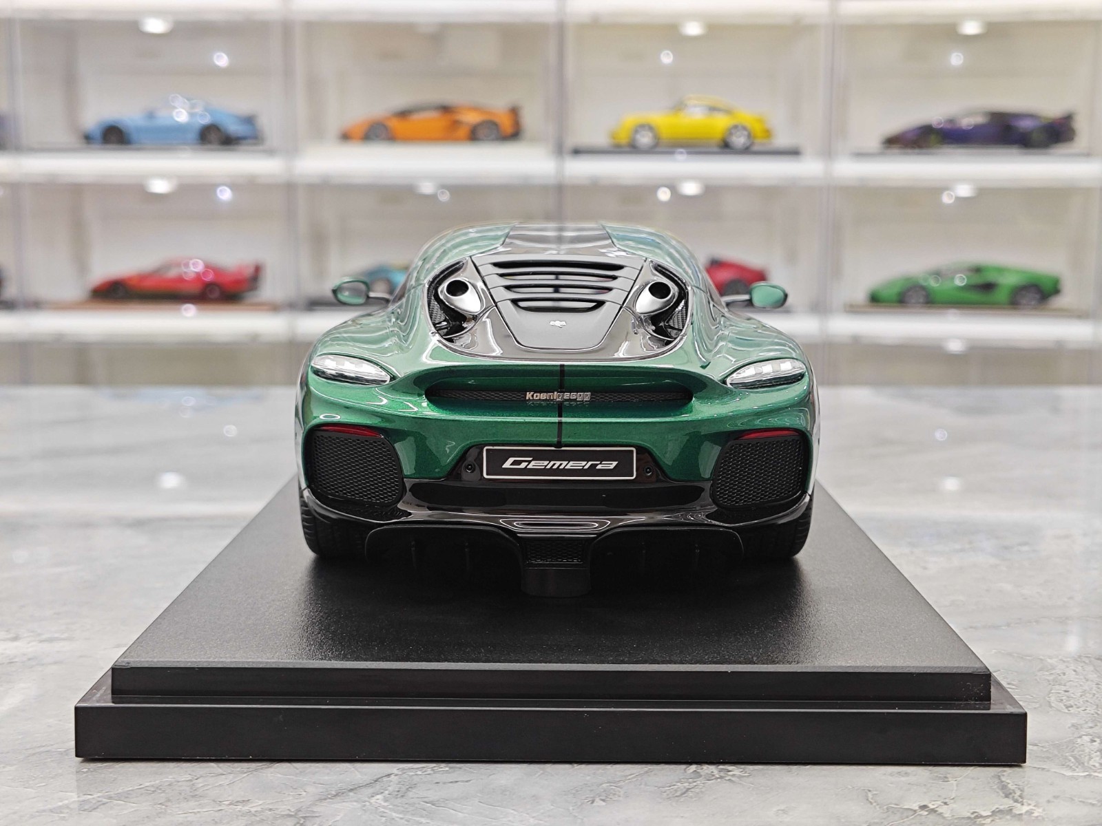 GT Spirit 1/18 Koenigsegg Gemera 2024 Racing Green Resin Car Model GT888