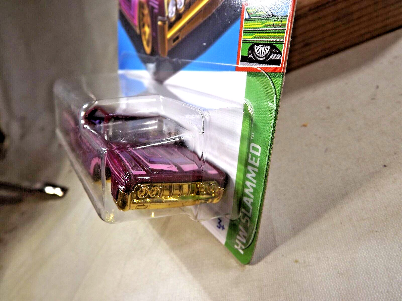 2023 Hot Wheels #246 HW Slammed 5/5 ’64 LINCOLN CONTINENTAL Maroon w/Gold LaceSp