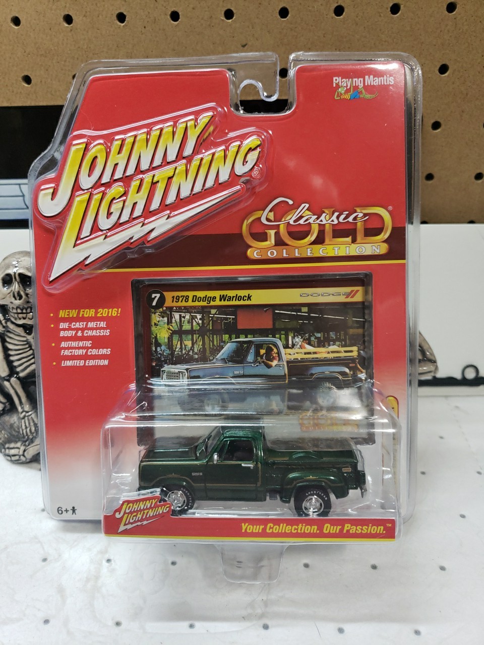 Johnny Lightning 1978 Dodge Warlock Classic Gold Collection Dark Green Metallic