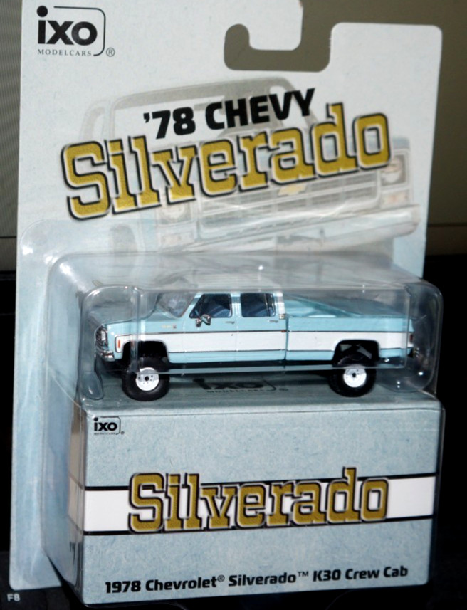 Ixo 2026 1/64 1978 Chevy Silverado K30 Crewcab Squarebody Model Truck Diecast
