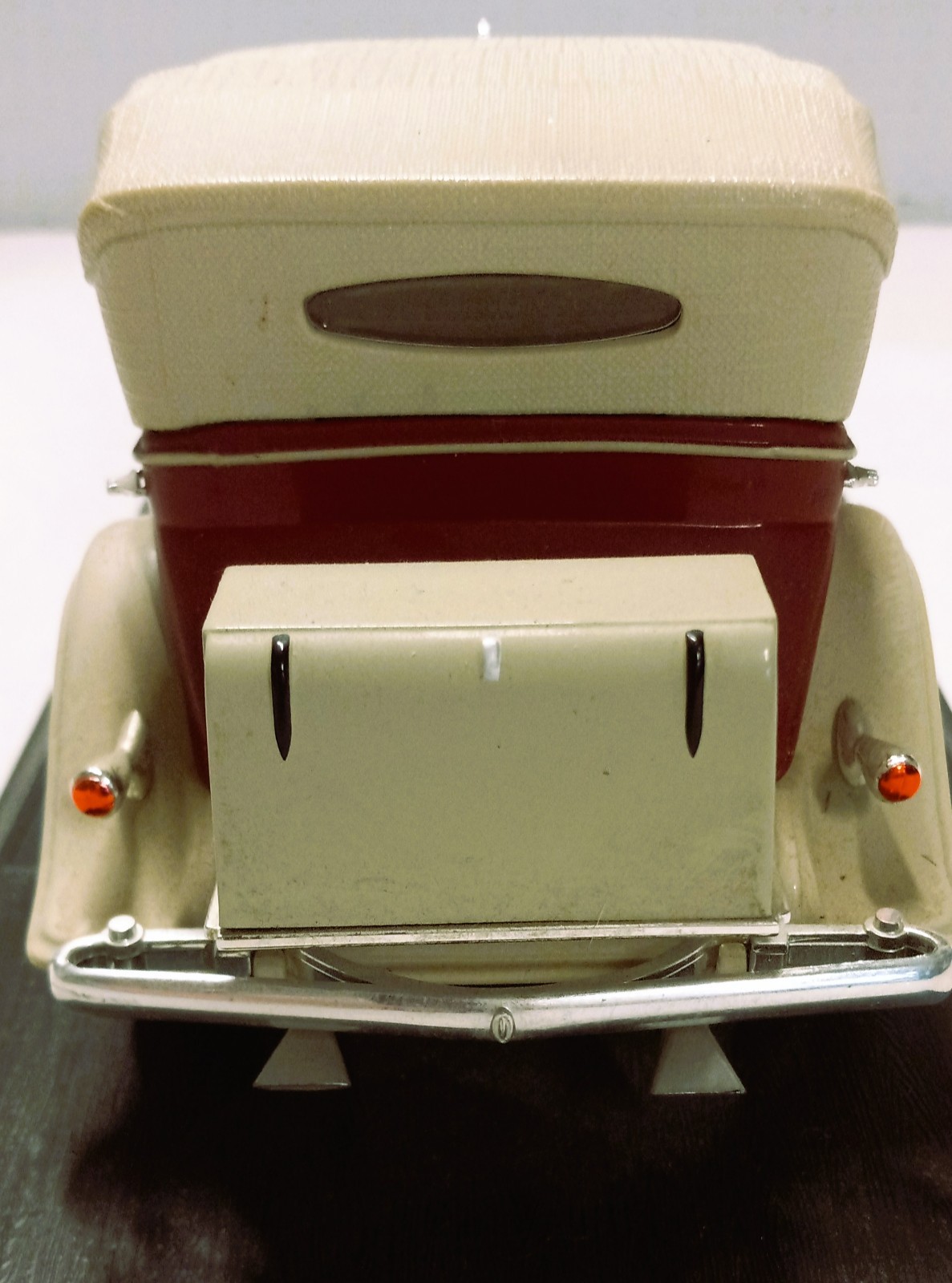 Anson Classic 20-1932 V16 Cadillac Sport Phaeton 1:18 Scale Removable Top NIB