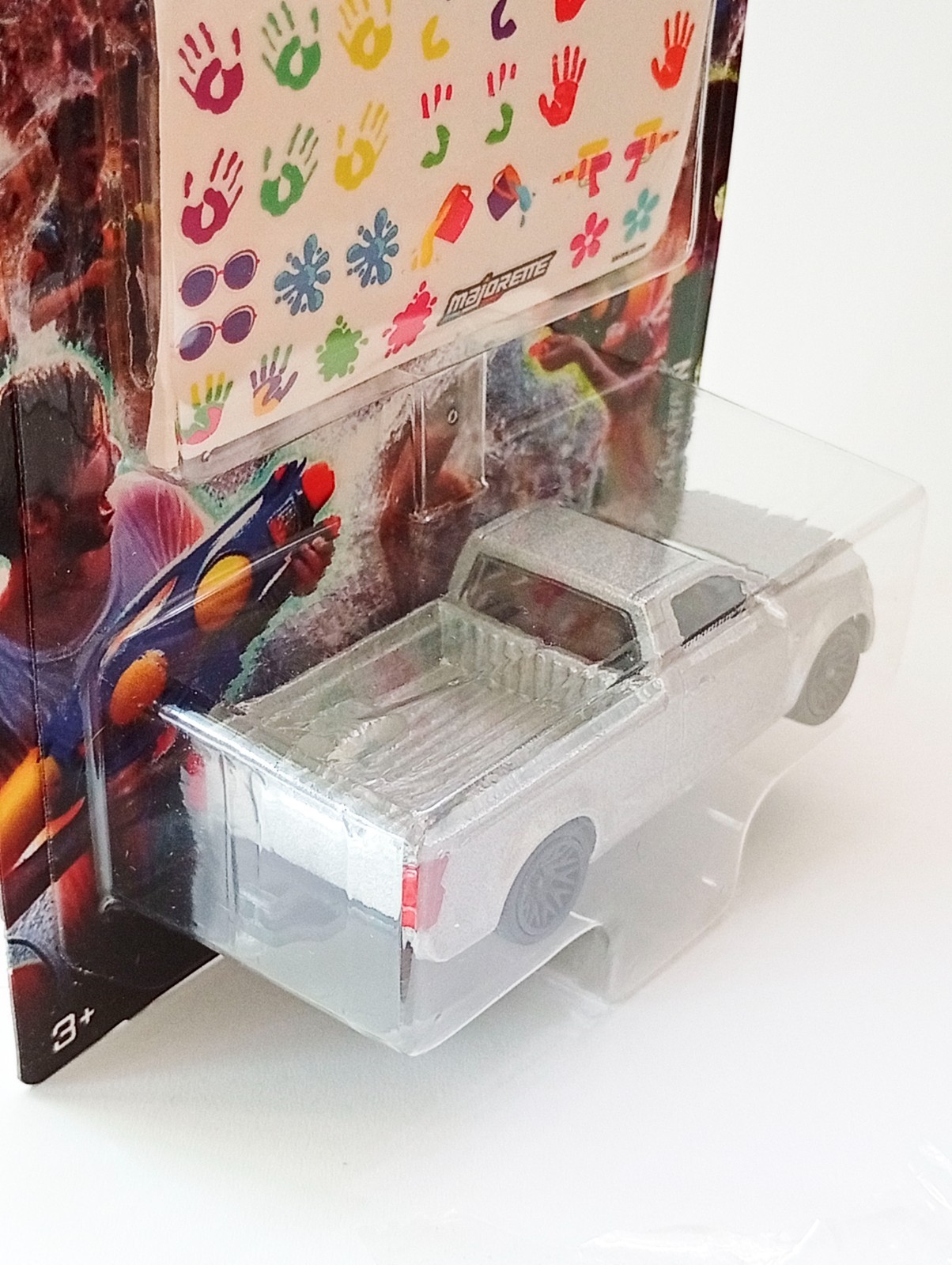 Majorette Isuzu D-Max Dmax Songkran Festival Light Silver 1:61 (3″) in Package