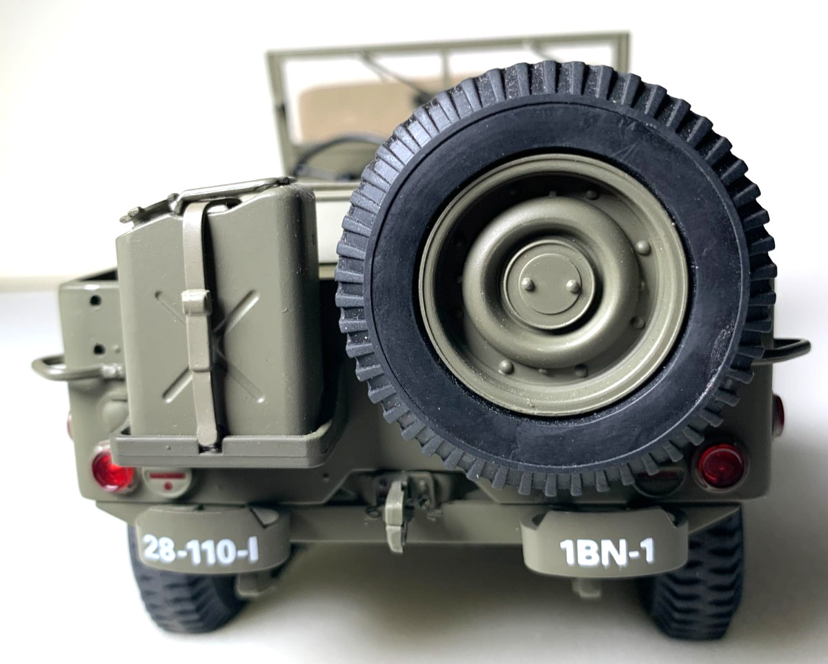 Danbury Mint WWII Jeep w/ Cover 1:16 Scale Inv. #4685
