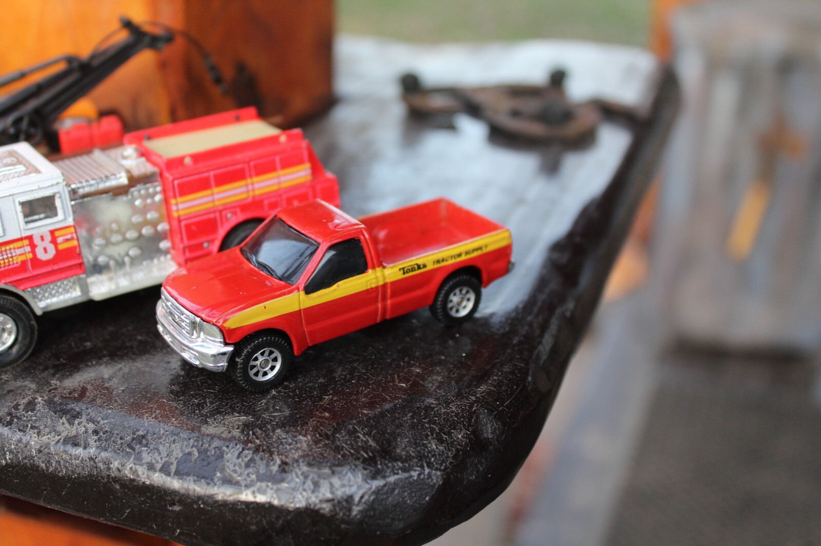 Road Champs Philly Fire Schylling Kintoy Tow Maisto Ford Tonka Truck Car Lot