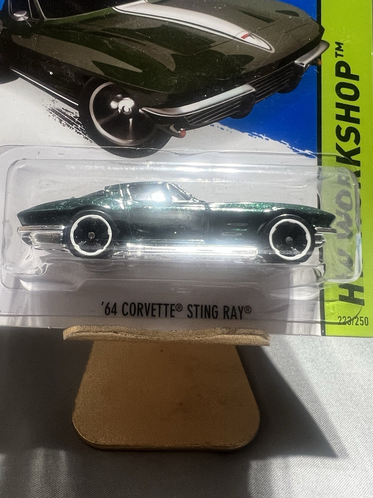 2014 Hot Wheels ’64 Corvette Stingray #223 Green Kmart Exclusive Color
