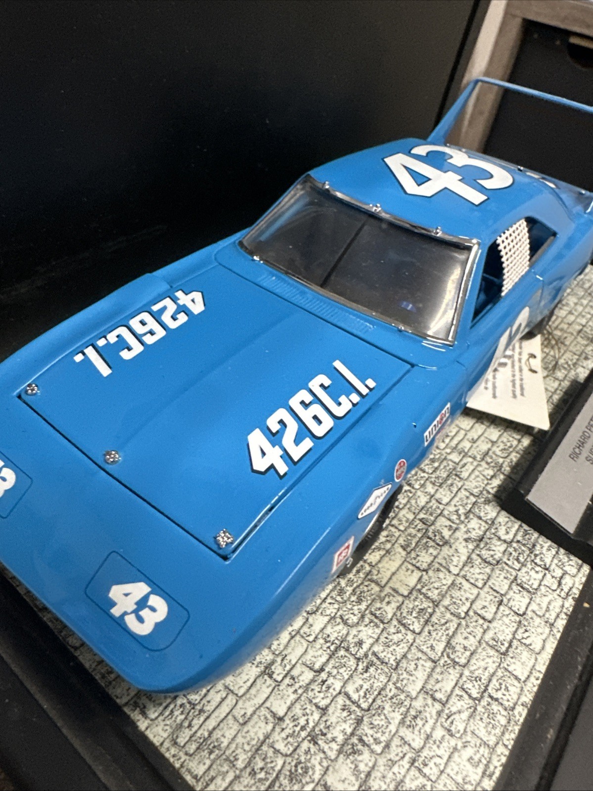 #43 Richard Petty 1970 Plymouth Superbird 1/24