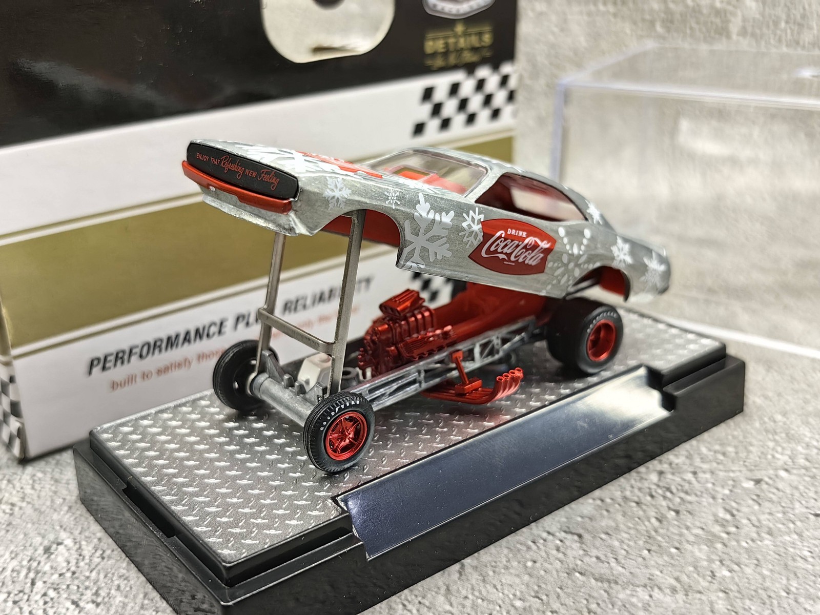 New M2 1/64 Dodge Challenger Clear Oil Cola Edition Alloy Car Model