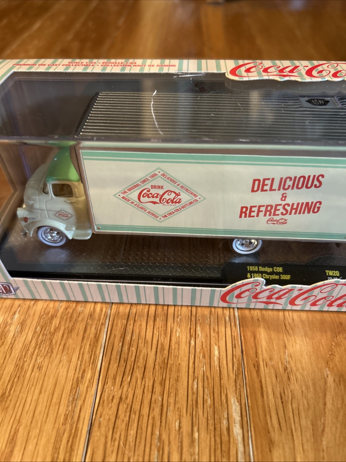 M2 Machines Haulers TW20 2022 Coca-Cola ​1958 Dodge COE & 1960 Chrysler 300F NEW